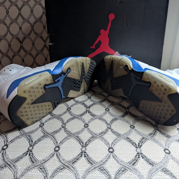 Air Jordan 6 - Picture 8 of 9